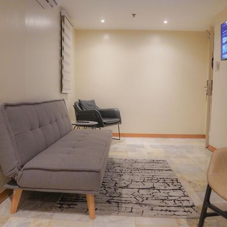 Bel Air Suites Makati Makati City ภายนอก รูปภาพ