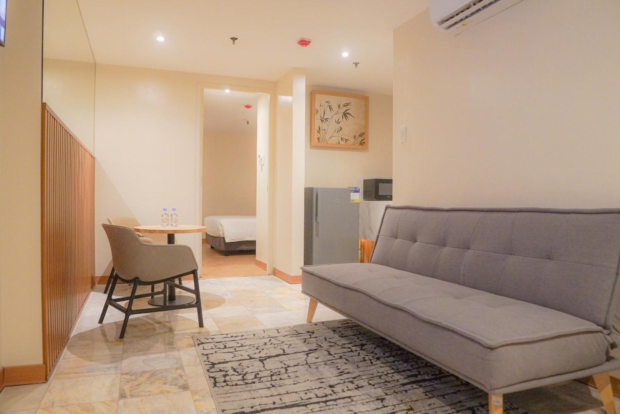 Bel Air Suites Makati Makati City ภายนอก รูปภาพ